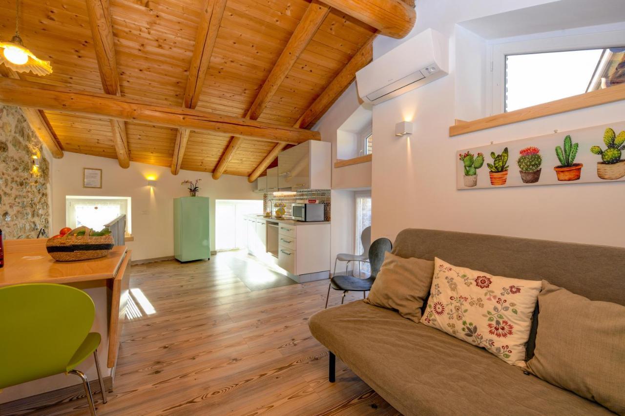 Appartement Casa Nel Borgo - Il Gufo à Tremosine Extérieur photo